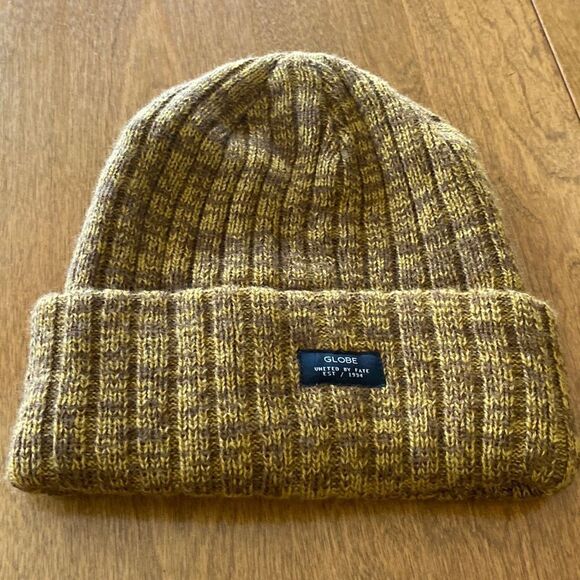 Globe Accessories - NWOT  GLOBE  beanie